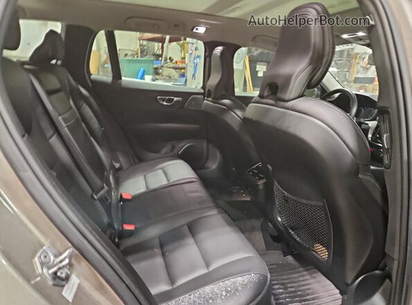 YV1A22SL5K1007406 2019 VOLVO V60 Tan Vista de los asientos traseros