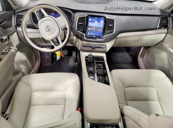 YV40621N5P1976667 2023 VOLVO XC90 White Vista del salpicadero