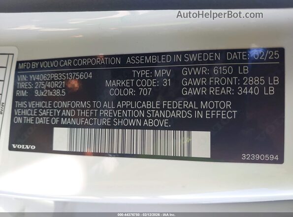 YV4062PB3S1375604 2025 VOLVO XC90 White Vista del compartimento del motor