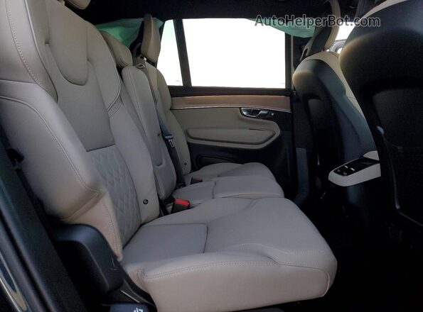 YV4062PB5T1429986 2026 VOLVO XC90 Blue Вид задньої частини салону