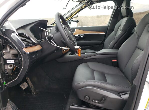 YV4062PEXR1226384 2024 VOLVO XC90 White 