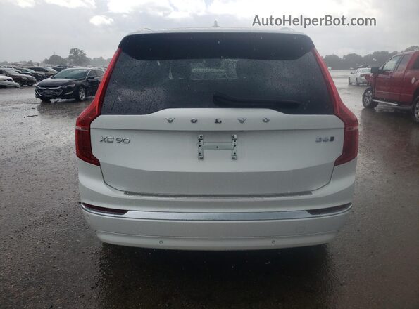 YV4062PF8R1243743 2024 VOLVO XC90 White Հետևի տեսք