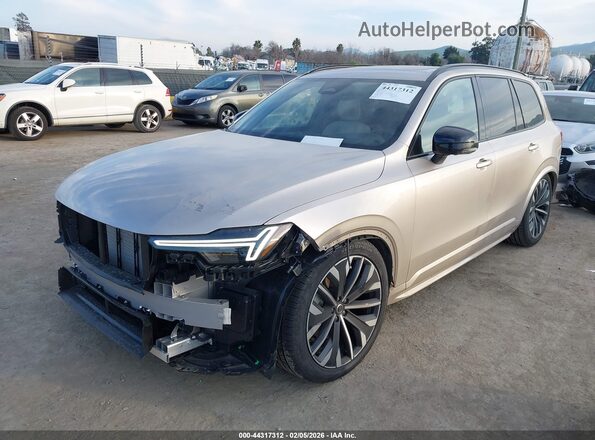 YV4062PM8T1478682 2026 VOLVO XC90 Gold Vista tres cuartos delantera izquierda