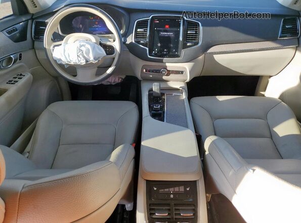 YV4062PN4P1914958 2023 VOLVO XC90 White Առջևի վահանակի տեսք