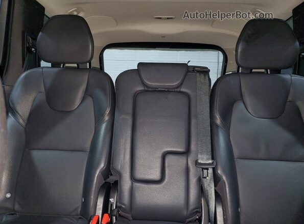 YV4062PNXP1997568 2023 VOLVO XC90 Black Widok tylnych siedzeń