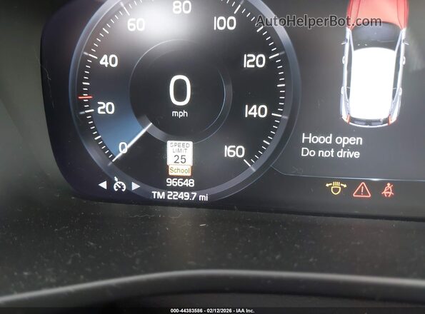 YV4162UK6K2140990 2019 VOLVO XC40 Белый 