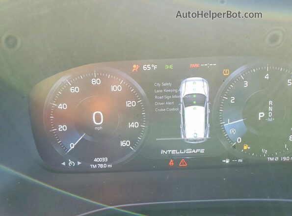 YV4162UK8L2267483 2020 VOLVO XC40 Black Instrument cluster view