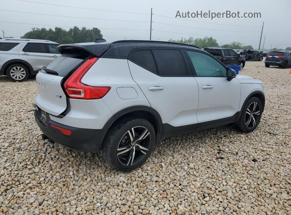 YV4162UM6M2595553 2021 VOLVO XC40 White Tył prawy