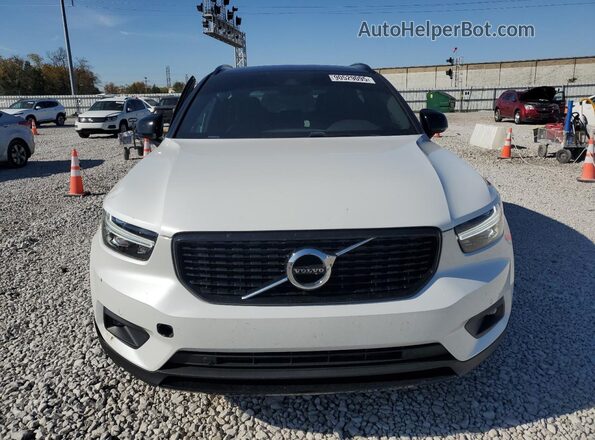 YV4162UM7L2183690 2020 VOLVO XC40 White Вид спереду