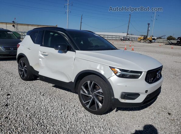 YV4162UM7L2183690 2020 VOLVO XC40 White Передня права чверть