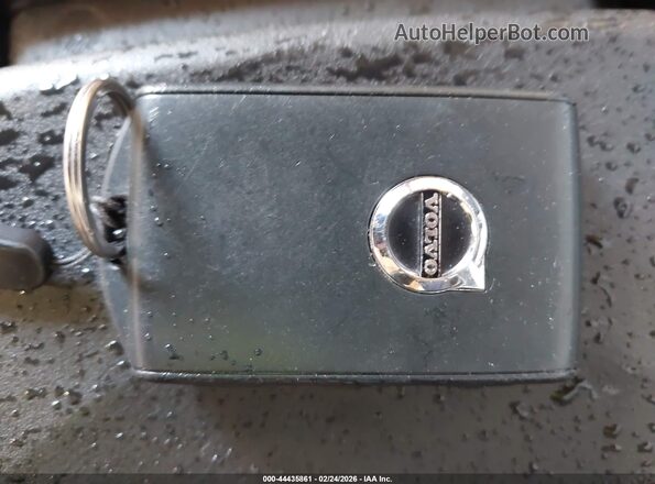 YV4162XZ6K2010524 2019 VOLVO XC40 Белый Вид панели приборов