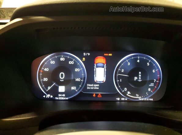 YV4162XZ8K2003400 2019 VOLVO XC40 Белый Вид щитка приборов
