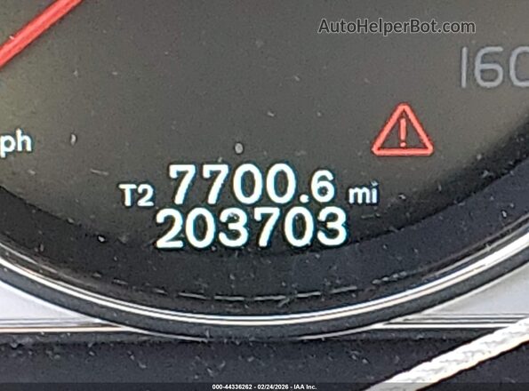 YV440MBK3G1244377 2016 VOLVO XC70 White 