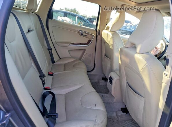 YV4902RM4G2811952 2016 VOLVO XC60 Gray უკანა სალონის ხედი