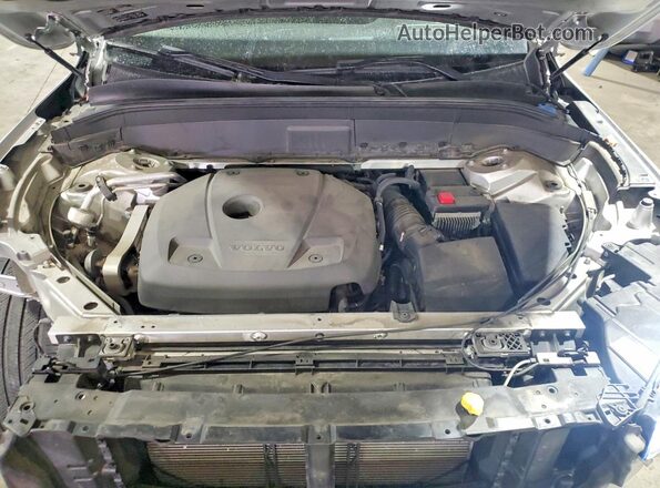 YV4A22PL2K1499887 2019 VOLVO XC90 Silver Вид підкапотного простору