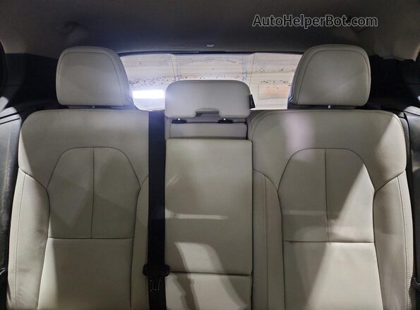 YV4AC2HL2K2071775 2019 VOLVO XC40 Gray Rear seats view