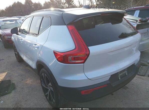 YV4AC2HM2N2642873 2022 VOLVO XC40 White Հետևի ձախ