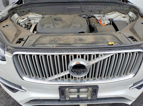YV4BC0PL0H1126197 2017 VOLVO XC90 White ძრავის განყოფილების ხედი