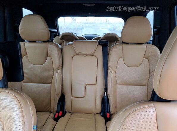 YV4BC0PL0H1126197 2017 VOLVO XC90 White უკანა სავარძლების ხედი