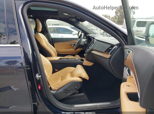 YV4BC0PL1H1111322 2017 VOLVO XC90 HYBRID Blue Вид салону спереду