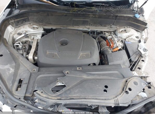 YV4BC0PL3H1119910 2017 VOLVO XC90 HYBRID White Rear view
