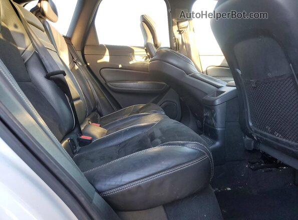 YV4BR0DM5J1079718 2018 VOLVO XC60 White Vista del cuadro de instrumentos