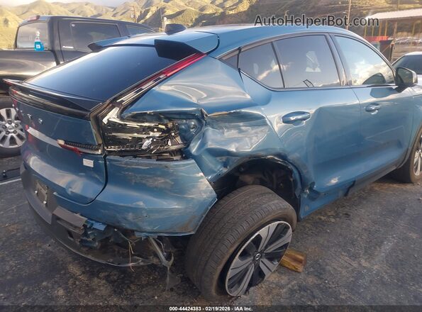 YV4ED3GL6P2065331 2023 VOLVO C40 RECHARGE PURE ELECTRIC Blue Widok z przodu