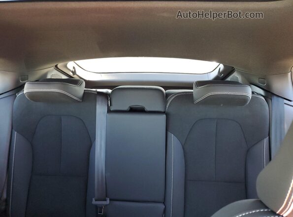 YV4ED3GL7P2055018 2023 VOLVO C40 White უკანა სავარძლების ხედი