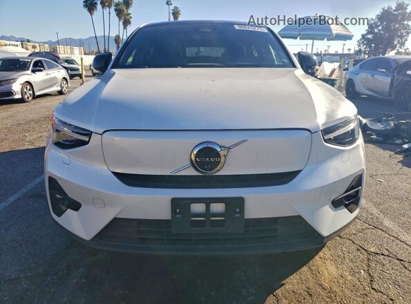 YV4ED3GM4P2055230 2023 VOLVO C40 White Widok z przodu