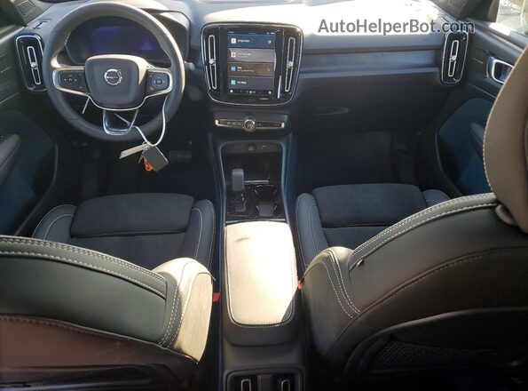 YV4ED3GM5P2029364 2023 VOLVO C40 Синий Вид панели приборов