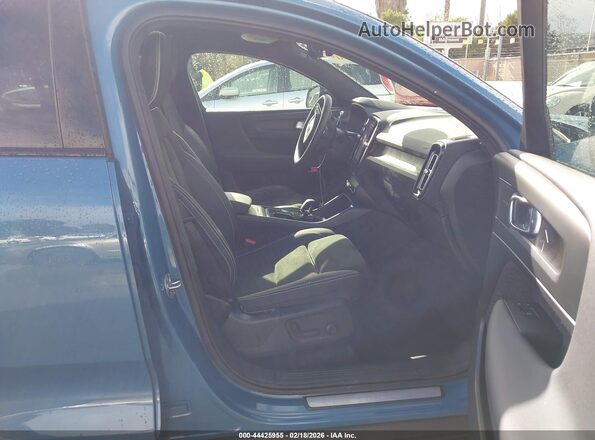 YV4ED3GM6P2039398 2023 VOLVO C40 RECHARGE PURE ELECTRIC Blue 