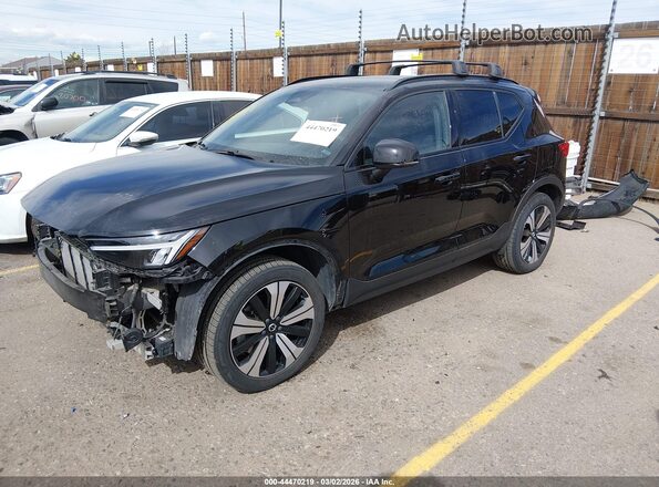 YV4ED3UK4P2979881 2023 VOLVO XC40 RECHARGE PURE ELECTRIC Black Передня ліва чверть