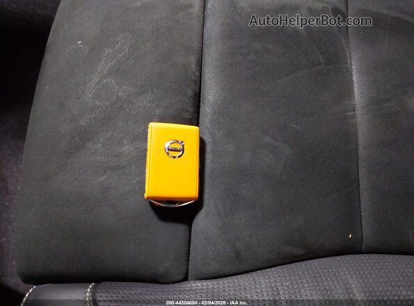 YV4ED3UR0M2553467 2021 VOLVO XC40 RECHARGE PURE ELECTRIC White Dashboard view
