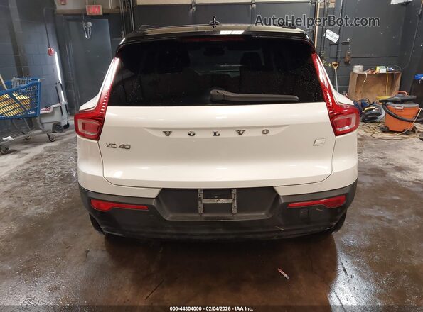 YV4ED3UR0M2553467 2021 VOLVO XC40 RECHARGE PURE ELECTRIC White 