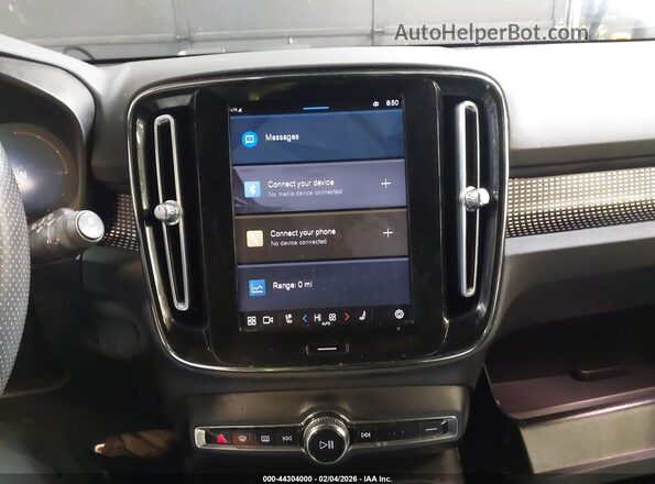 YV4ED3UR0M2553467 2021 VOLVO XC40 RECHARGE PURE ELECTRIC White 