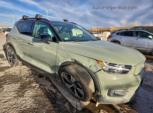 YV4ED3UR5M2577893 2021 VOLVO XC40 Зеленый Передняя правая четверть