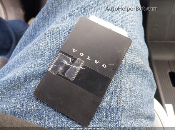 YV4EK3ZL5S2604873 2025 VOLVO EX30 Blue Vista del salpicadero