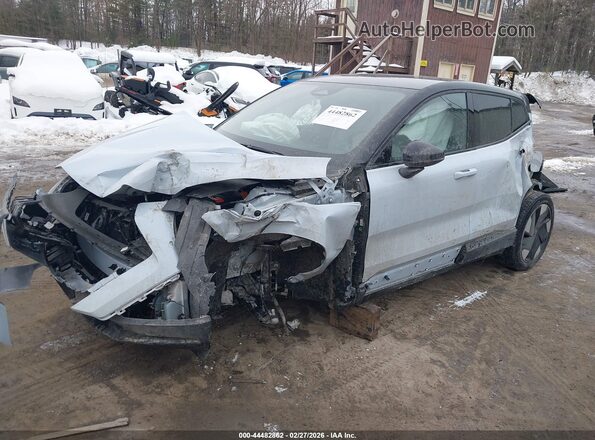 YV4EK3ZL8SS132250 2025 VOLVO EX30 Light Blue Передня ліва чверть