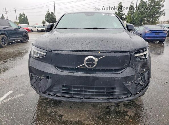 YV4ER3GL2R2104873 2024 VOLVO C40 Black Vista frontal