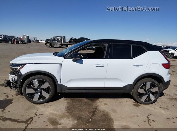 YV4ER3XL2R2275669 2024 VOLVO XC40 RECHARGE PURE ELECTRIC Light Blue სალონის 360-გრადუსიანი ხედი