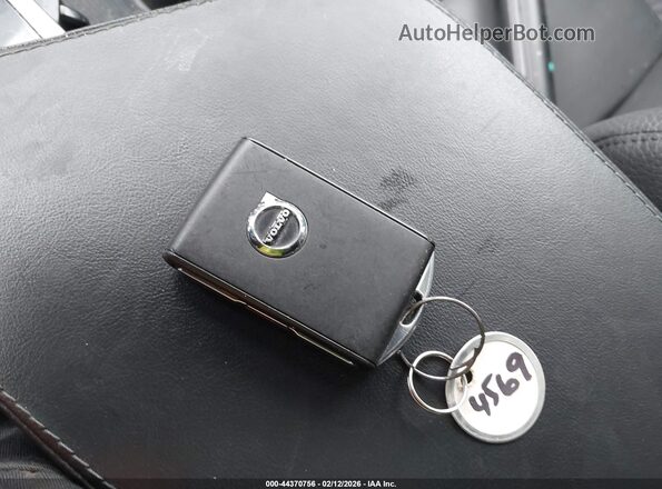 YV4H60CE3R1227020 2024 VOLVO XC90 RECHARGE PLUG-IN HYBRID Черный Вид панели приборов