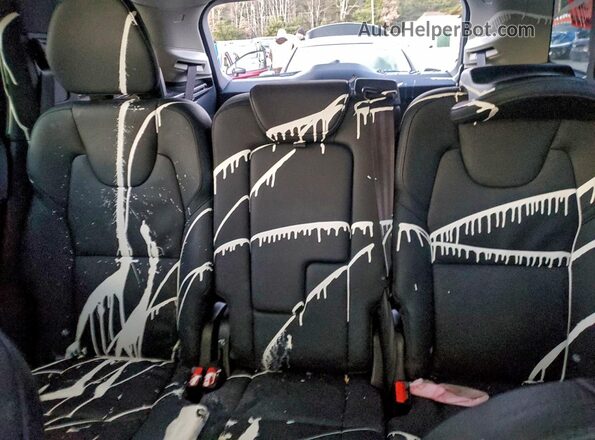 YV4H60CE4R1216737 2024 VOLVO XC90 Gray Հետևի նստատեղերի տեսք