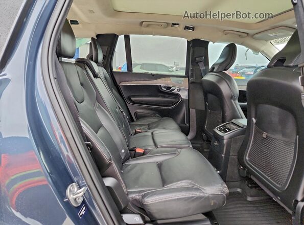 YV4H60CL8N1838038 2022 VOLVO XC90 Синий 