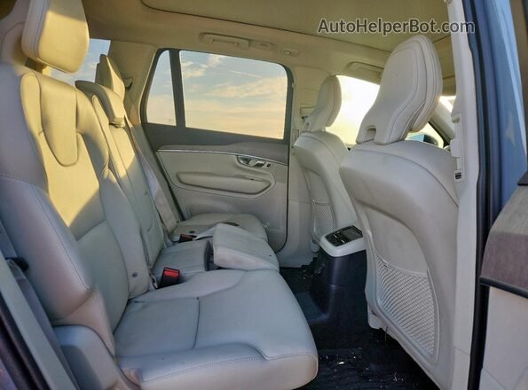 YV4H60CNXP1979892 2023 VOLVO XC90 Gray უკანა სალონის ხედი