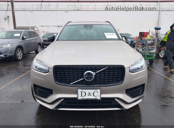 YV4H60CW2P1995982 2023 VOLVO XC90 RECHARGE PLUG-IN HYBRID Champagne Вид щитка приладів