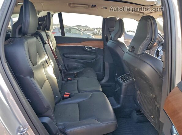 YV4H60CZ9N1854298 2022 VOLVO XC90 Серебряный Вид задней части салона