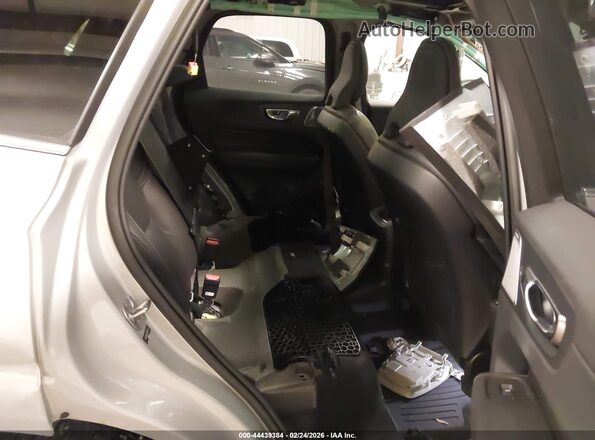 YV4H60DA7P1331776 2023 VOLVO XC60 RECHARGE PLUG-IN HYBRID Серебряный Вид наклейки с VIN-кодом