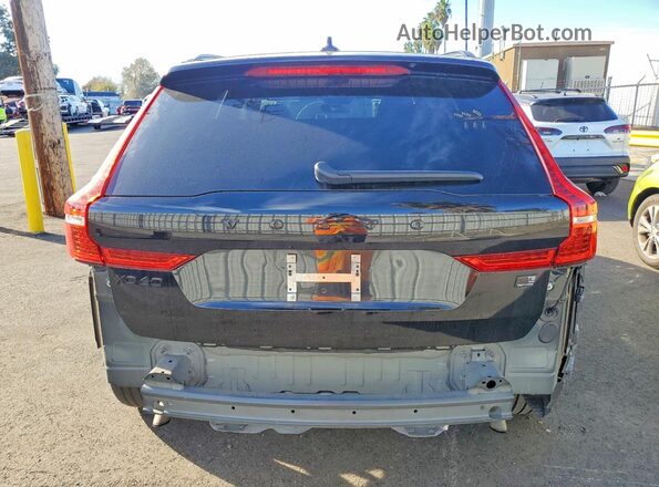 YV4H60DJ4R1889989 2024 VOLVO XC60 Black Widok z tyłu