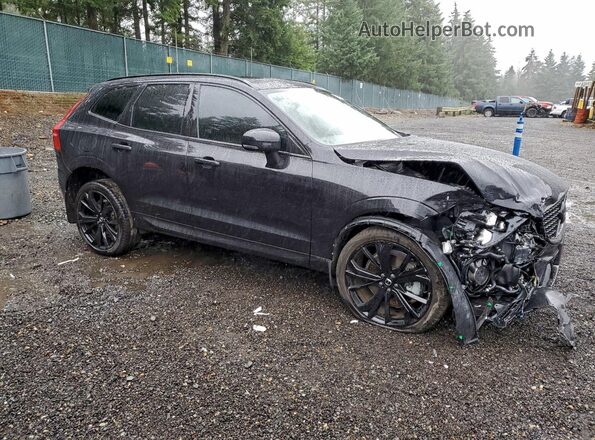 YV4H60DJ9R1910285 2024 VOLVO XC60 Black 