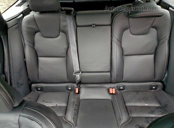 YV4H60DJ9R1910285 2024 VOLVO XC60 Black 